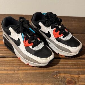 Nike Air Max 90 White Black Orange Youth Size 7Y CD6867-110 Great Condition m